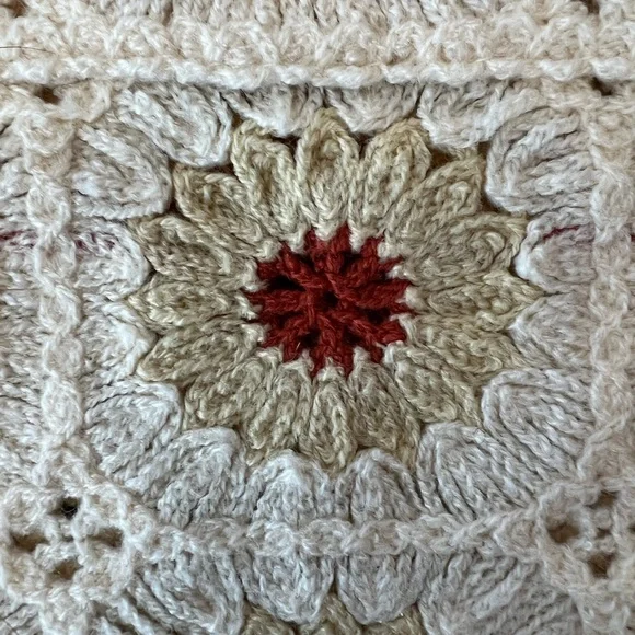 Rebellion Again Sunflower Crochet Top Cream Cropped Floral Womens Size L - Picture 3 of 16